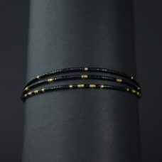 Pulsera Miyuki Triple Negros
